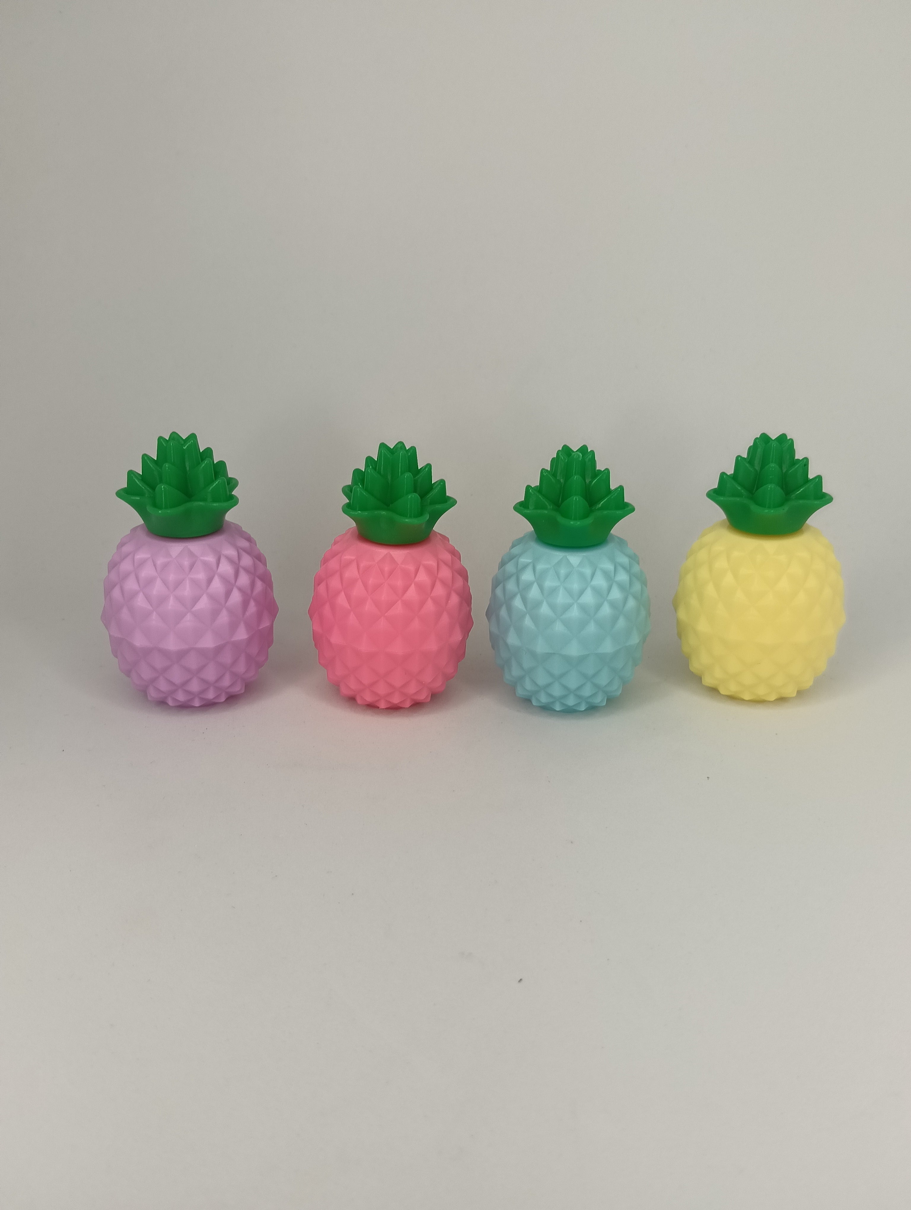 baumes à lèvres - forme ananas