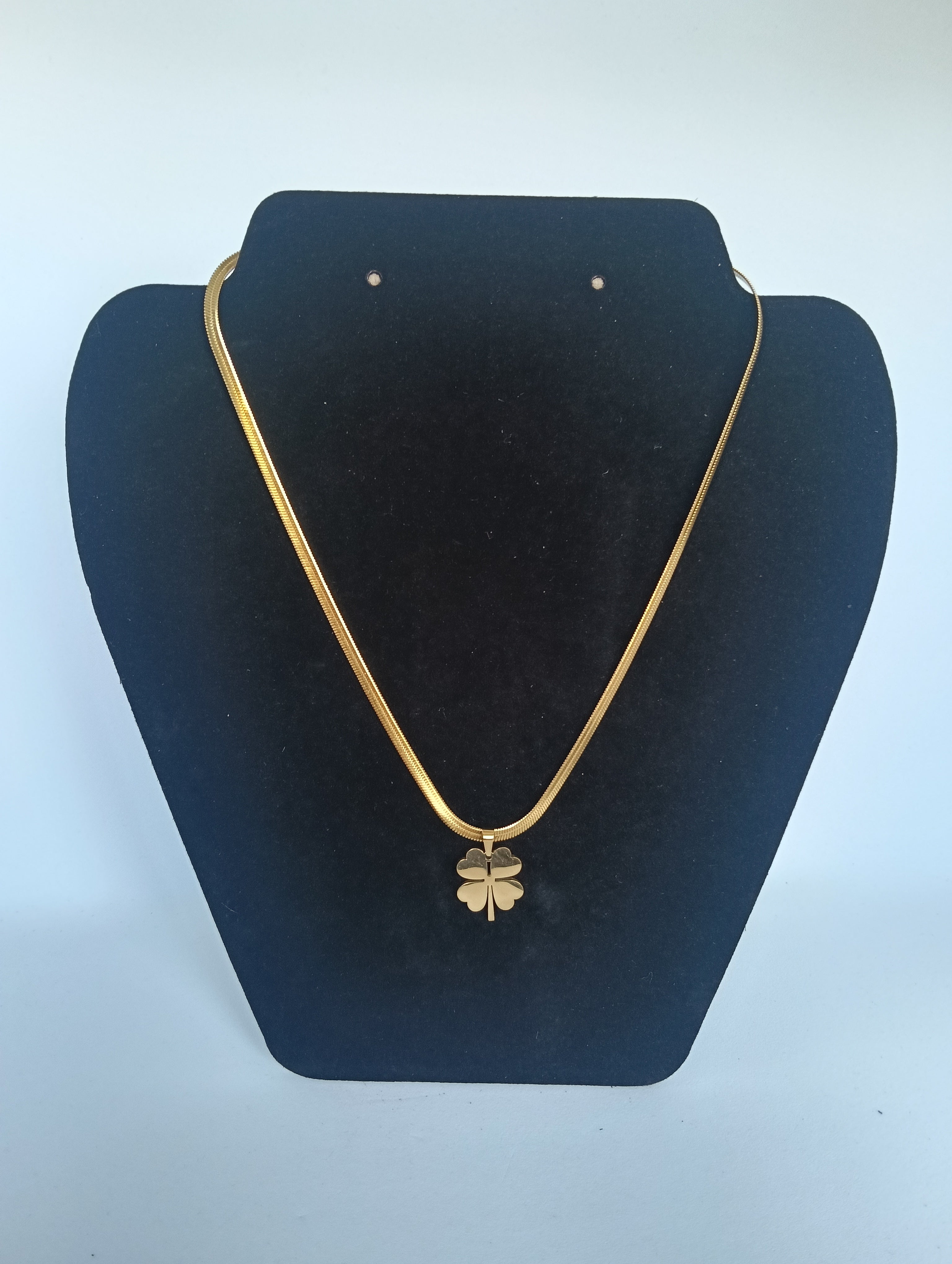 collier trèfle