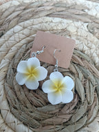boucle d'oreille fleur tiaré